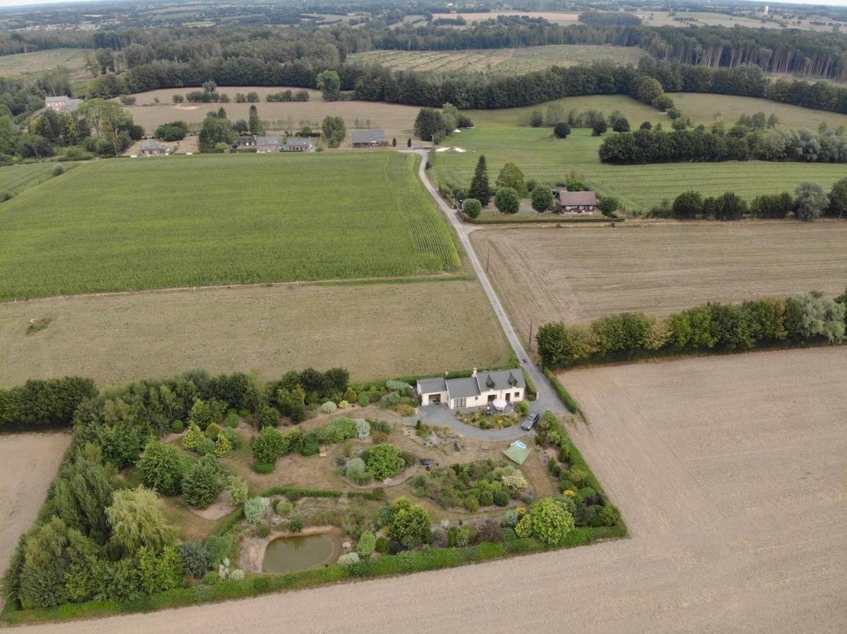 Gite La Grenouillere Esqueheries Buitenkant foto
