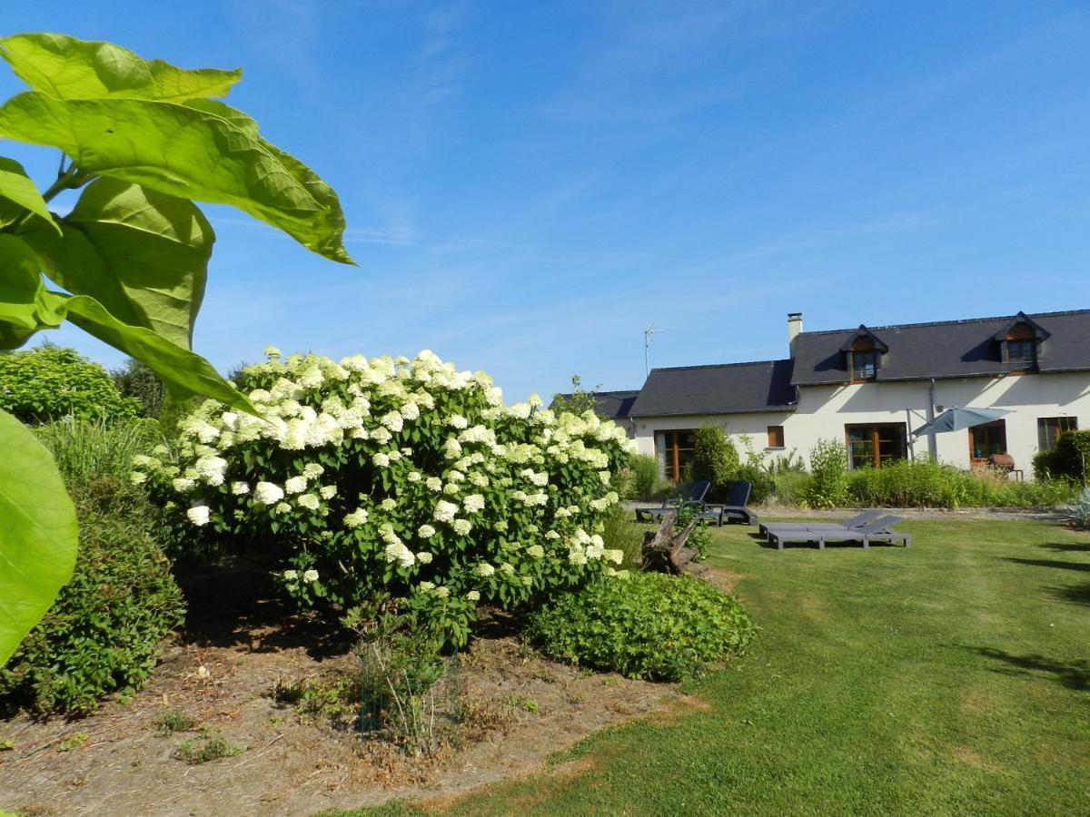 Gite La Grenouillere Esqueheries Buitenkant foto
